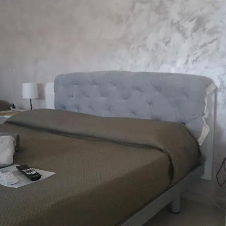 Le Perle Fg Bed & Breakfast Marconia