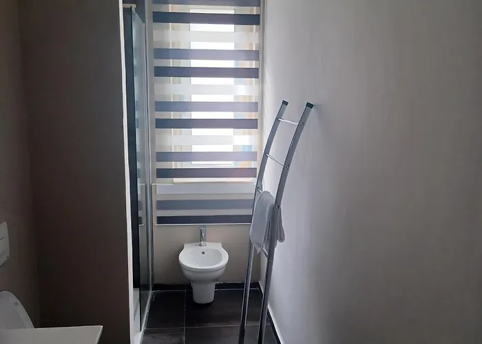 Alojamento de Acomodação e Pequeno-almoço Le Perle Fg 3*