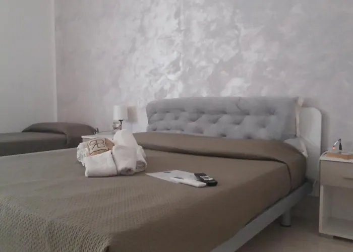 Le Perle Fg Bed & Breakfast